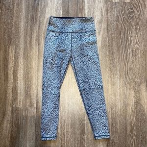 Sweaty Betty 7/8 leggings - Navy & white animal print - XS